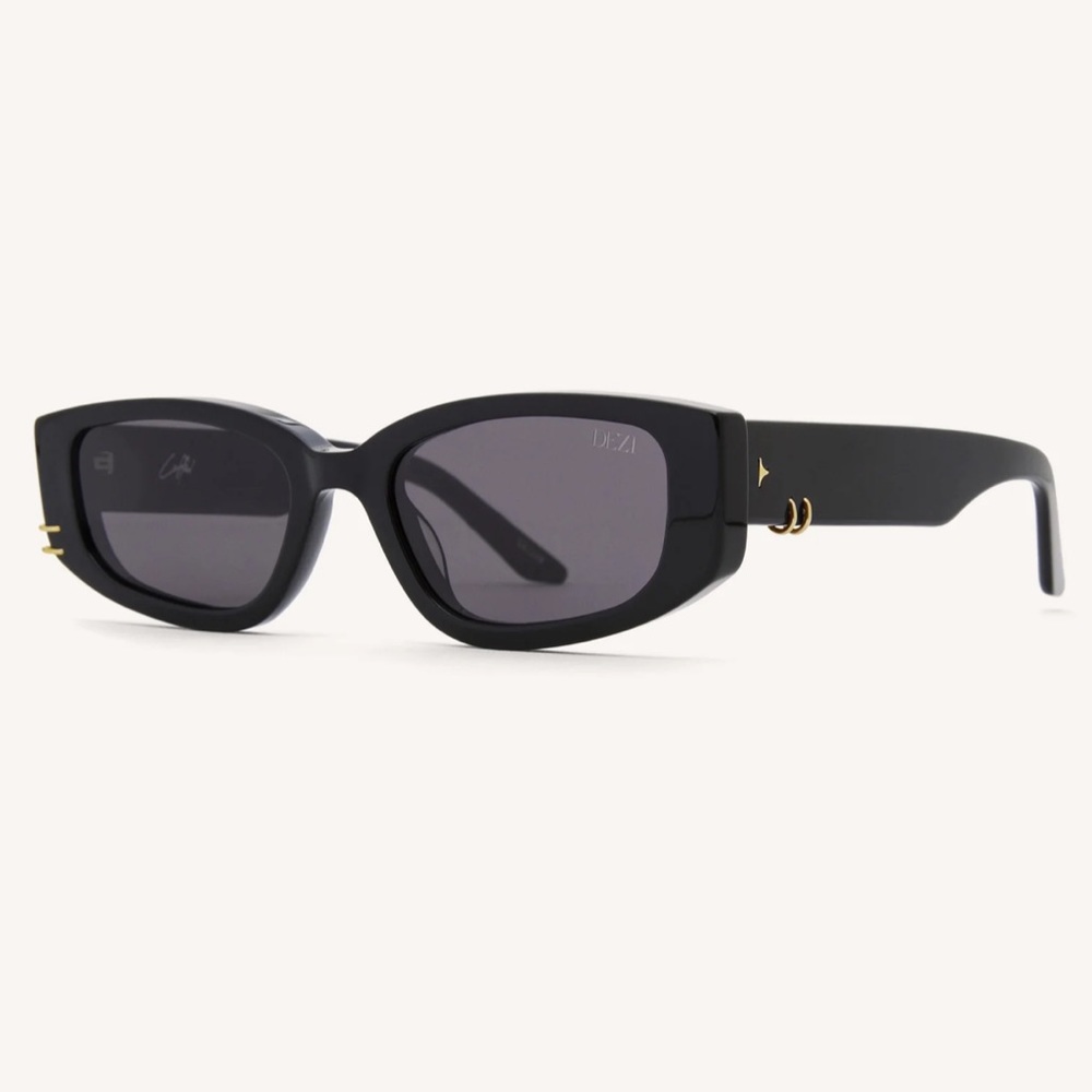BRAND NEW DEZI CUFFED FRAMES - Black/gold currently unavailable on site!!